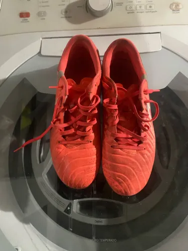Chuteira Nike tiempo