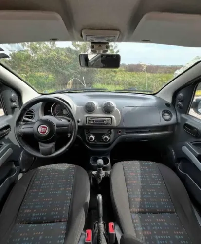 Fiat Uno Vivace/rua 1.0 EVO Fire Flex 8V 5P 2012
