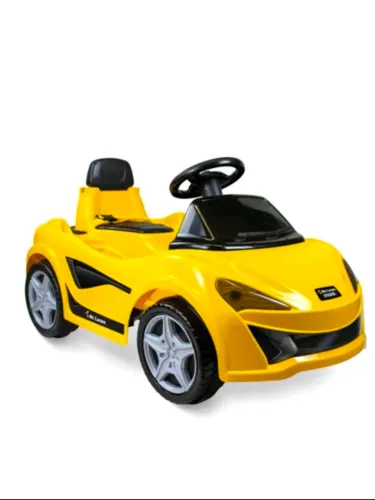 Carrinho de Passeio e Pedal Infantil Mc Laram Amarelo