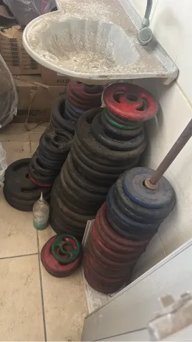 VENDO ESTEIRA, BICICLETA,ELÍPTICO, GRÁVITON E ANILHAS