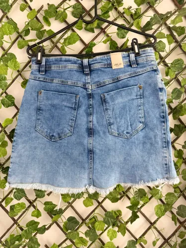 Saia jeans destroyed super estilosa