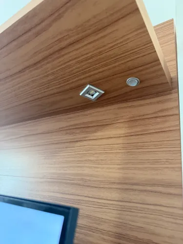 Rack/Home suspenso p/ sala com painel