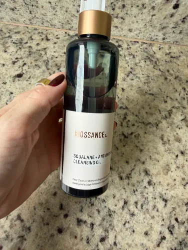 Cleansing oil biossance 