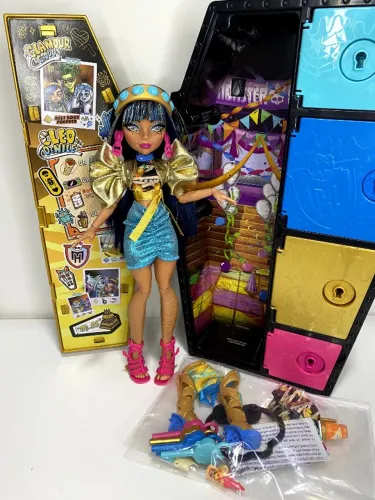 Cleo de Nile Boneca Skulltimate Secrets 1 Monster High G3 Mattel