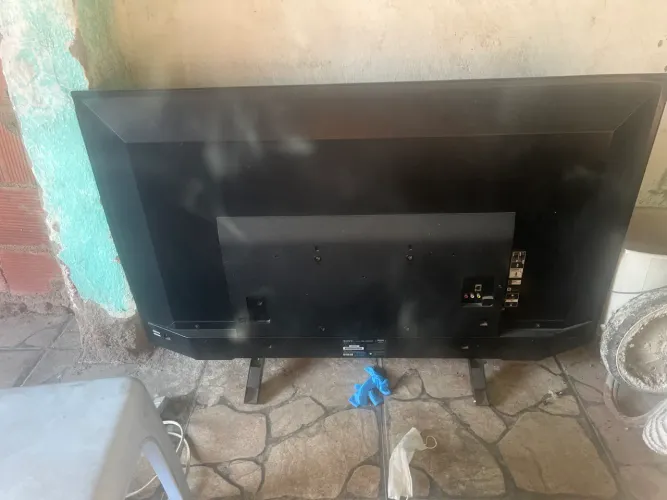 Vendo tv com defeito 
