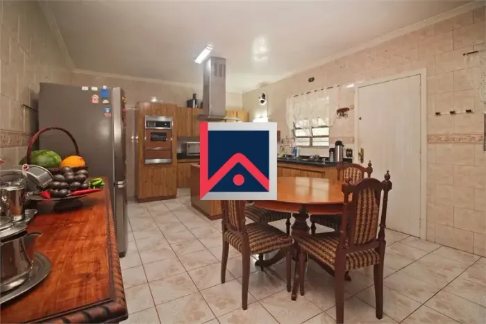 Venda · 3 dormitórios Casa, Jardim Europa