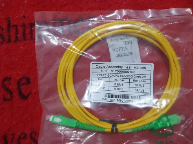 Cabo de rede novos 10 Reais cada.