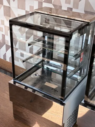 Vitrine refrigera iglu 
