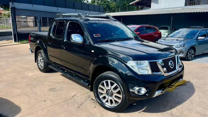 Nissan Frontier SL CD 4X4 2.5tb Diesel AUT 2014