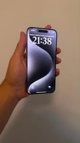 VENDO IPHONE 15 pro max novo 