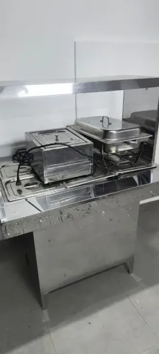 LBuffet elétrico em inox bem conservado acompanha 2 recheado elétricos.