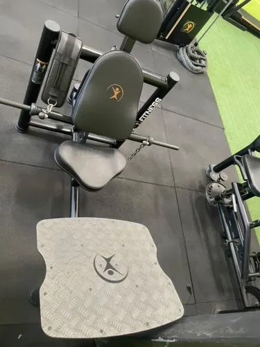 Máquina Elevação Pélvica