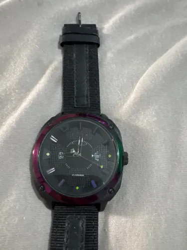 Relógio Mondaine Masculino Batman - O Coringa (Ref. 32135GPMGSJ1).