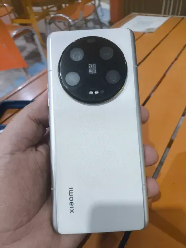 Xiaomi 13 ultra 
