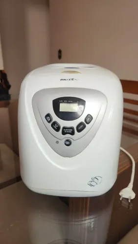 Máquina de pão panificadora Britania