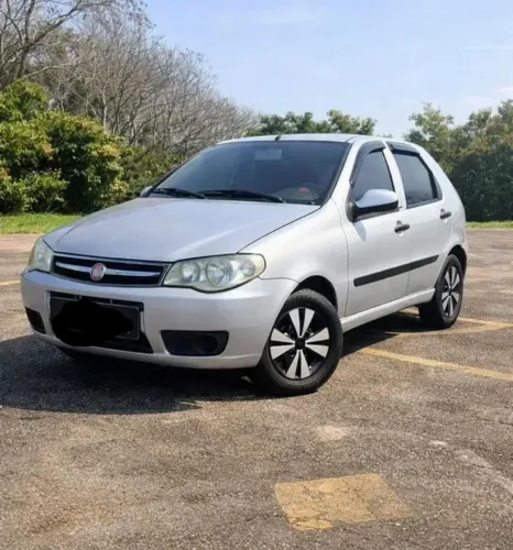 Fiat Palio Attractive 1.0 EVO Fire Flex 8V 5P 2012
