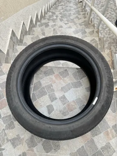 Vendo pneu michelin 225 45 R17