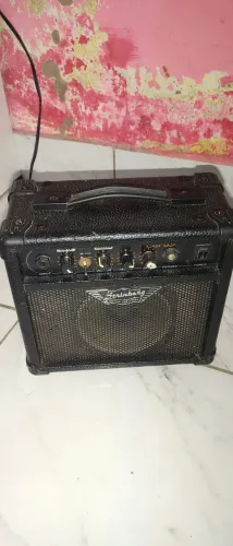 Cubo - Amplificador (Guitarra)