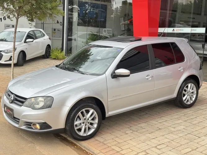 Volkswagen Golf Sportline 1.6 MI Total Flex 8V 4P 2013