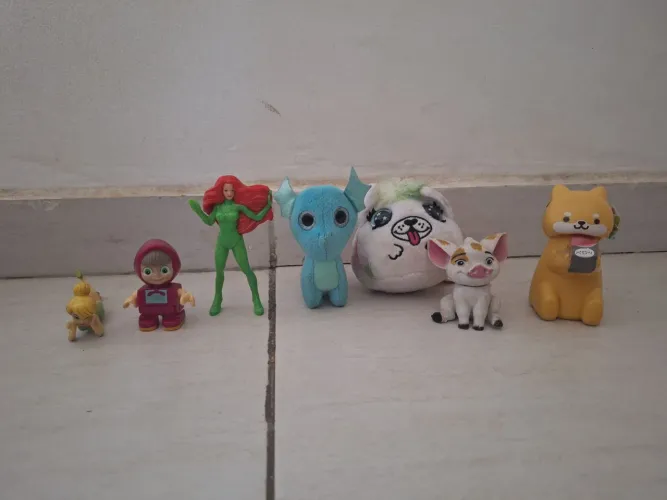 Lote de brinquedos variados