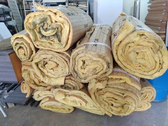 Lã de vidro (mais de 100 mts quadrados)