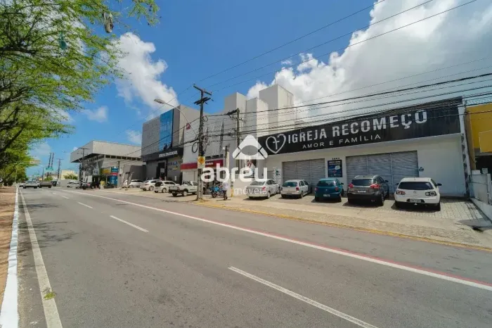 Imóvel para aluguel tem 500 metros quadrados em Lagoa Nova - Natal - RN