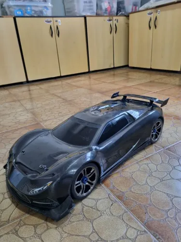 Aitomodelo RC proficional Traxxas XO-1