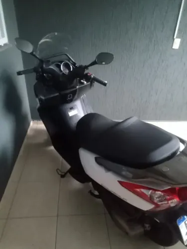 Scooter Moto nova único dono