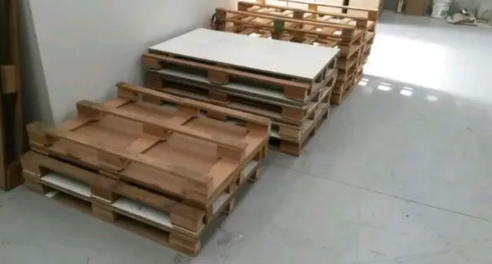 DOAÇÃO DE 4 PALETES PARA RETIRAR 