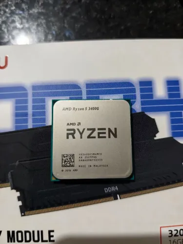 AMD Ryzen 5 3400G