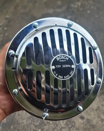 RARIDADE - Par de Buzinas Bosh Alemanha NOS (New old stock) 325hz/400hz cromadas - Mercede