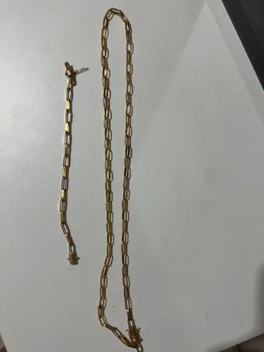 Corrente de moeda antiga banhada a ouro