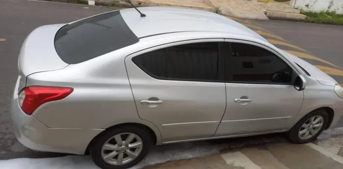 Nissan Versa SL 1.6 16V Flex Fuel 4P Mec. 2013