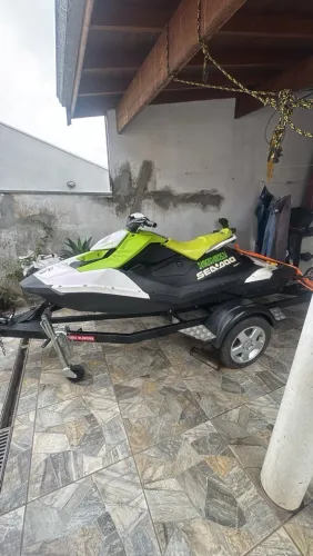 Jetski spark 2024 pego carro na troca