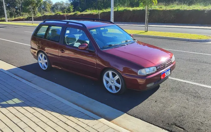 Volkswagen Parati Glsi 2.0 / GLS/ Surf 1.8 (álcool) 1996