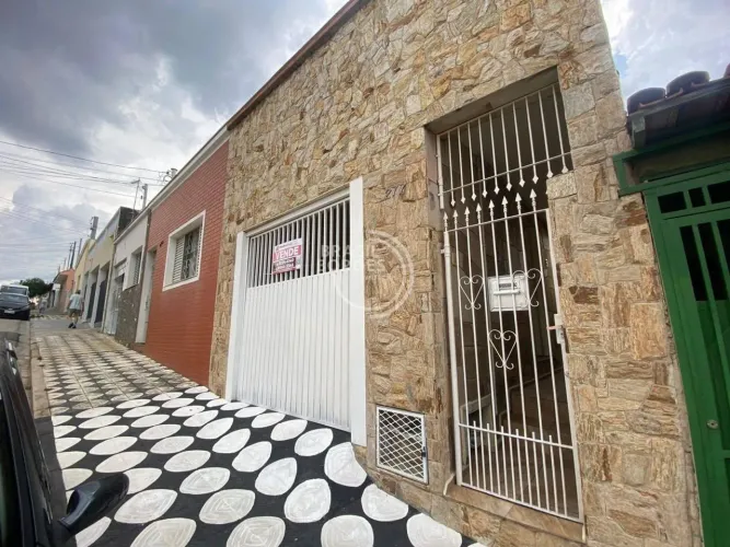 Casa Vila Hortência -141M² - Reformada - 4 Dormitórios - Vaga Coberta - Quintal