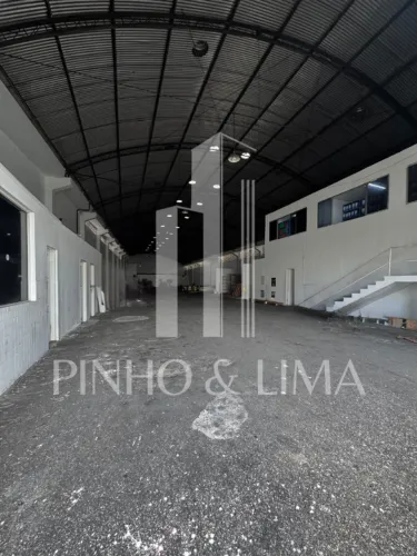 Amplo galpão na Castelo com 1.400 m², mezanino e salas de escritório