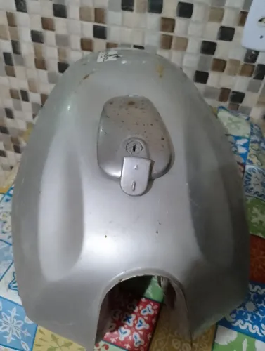 Vende-se Tank de moto