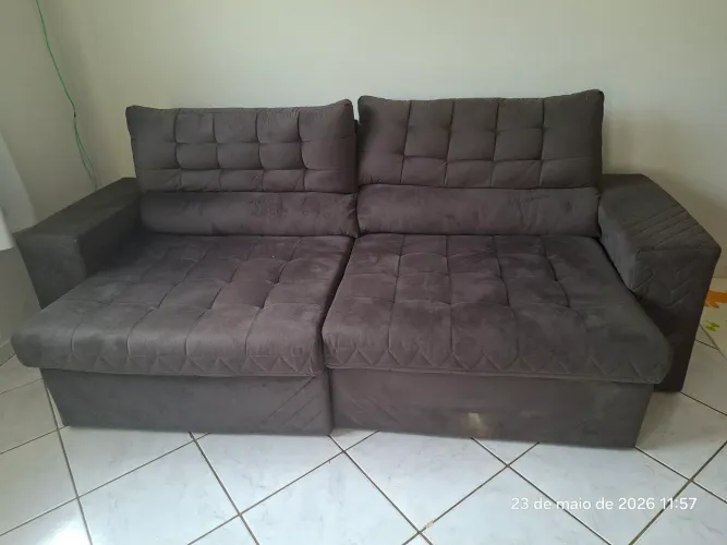 Sofá retrátil cinza chumbo super confortável 2,30m