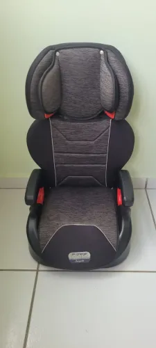 Cadeirinha infantil para carro