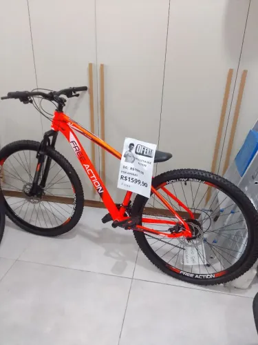 Bicicleta free action