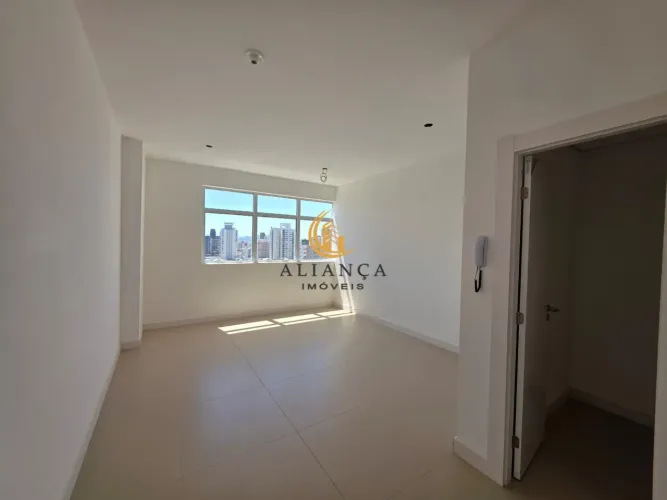 Sala Comercial em Estreito, Florianópolis/SC