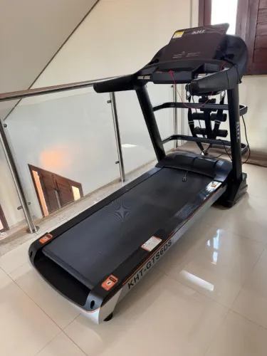 Esteira elétrica KHT GTS6DS cor preto e cinza