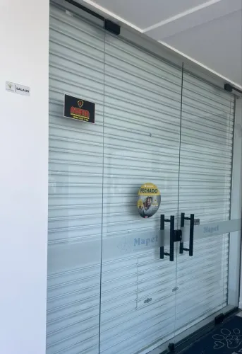 Vendo porta de rolo automática 