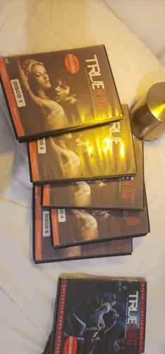 2ª e 3ª temporada True Blood em DVD