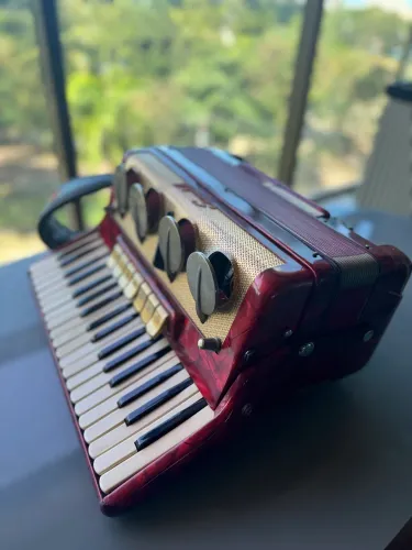 Acordeon / Sanfona Scandalli Itália