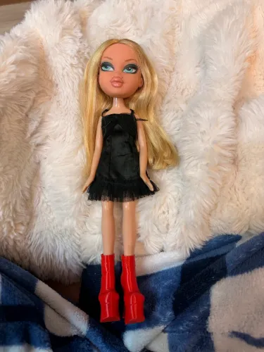 Boneca bratz Cloe
