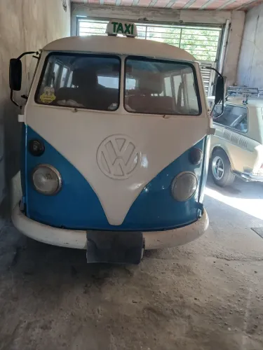 Volkswagen Kombi Standard/ Luxo/ Serie Prata 1971