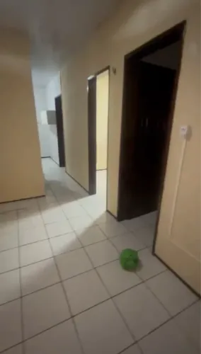 ALUGA-SE 800 reais, casa 3 quartos, com 2 garagens