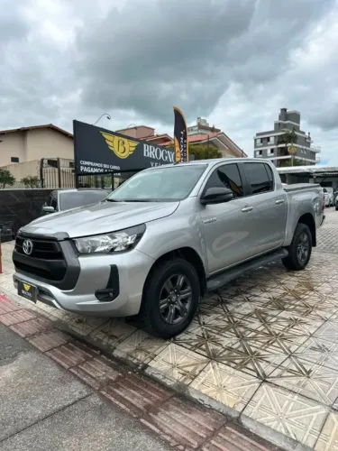 Toyota Hilux CD SR 4X4 2.8 TDI Diesel Aut. 2024